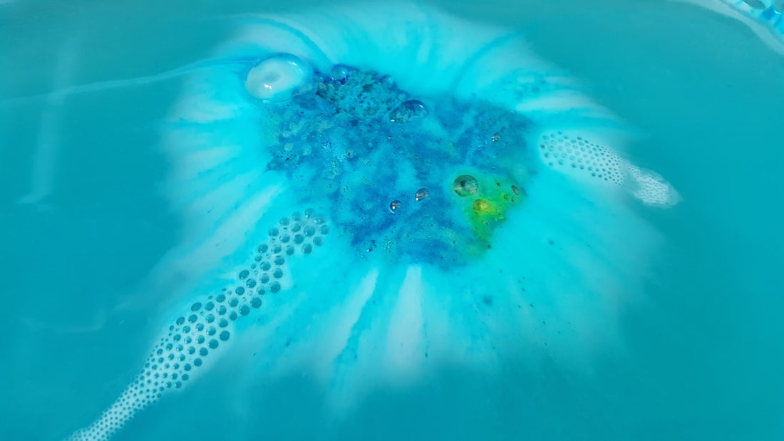 How To Make The Best Fizzing and Spinning Bath Bombs?