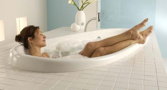 Why Taking A Bath Is Better For You Than Showering?